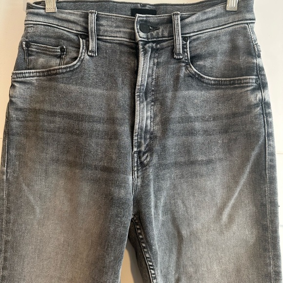 MOTHER 
Rider ~ high rise straig leg 
Grey 
Size 26 - Picture 9 of 11